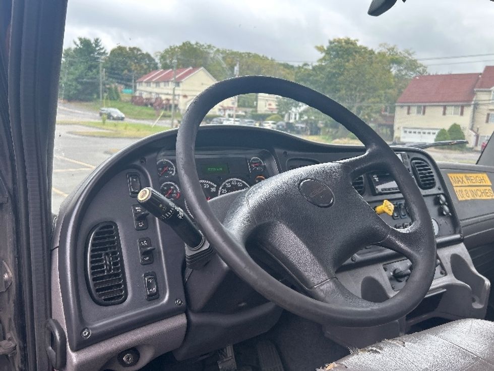 Cab and Chassis Truck-Light and Medium Duty Trucks-Freightliner-2020-M2-Montgomery-NY-170,725\n\t\tmiles-$ 54,000 - Image 17