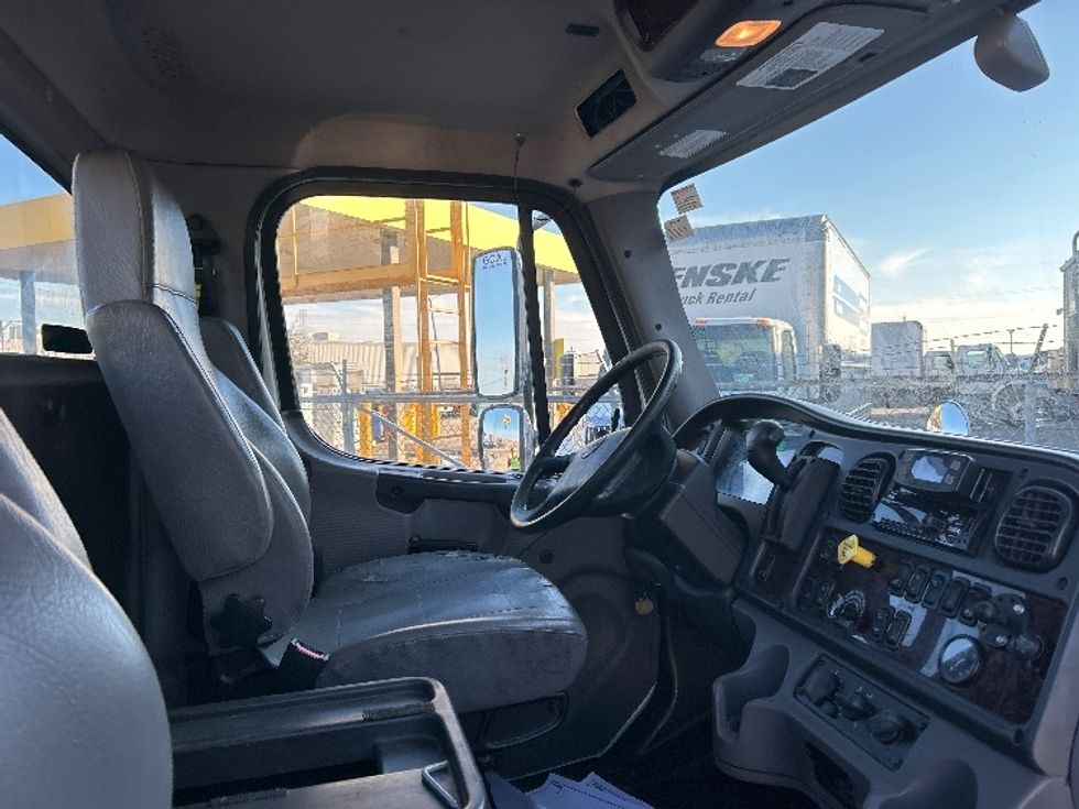Cab and Chassis Truck-Light and Medium Duty Trucks-Freightliner-2020-M2-Oklahoma City-OK-366,284\n\t\tmiles-$ 23,000 - Image 16