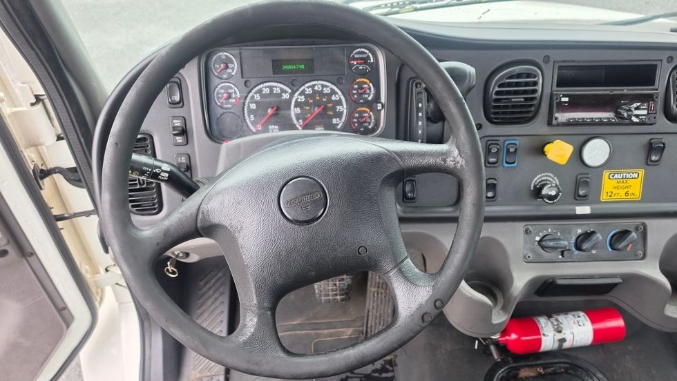 Cab and Chassis Truck-Light and Medium Duty Trucks-Freightliner-2020-M2-Pensacola-FL-242,832\n\t\tmiles-$ 35,750 - Image 13