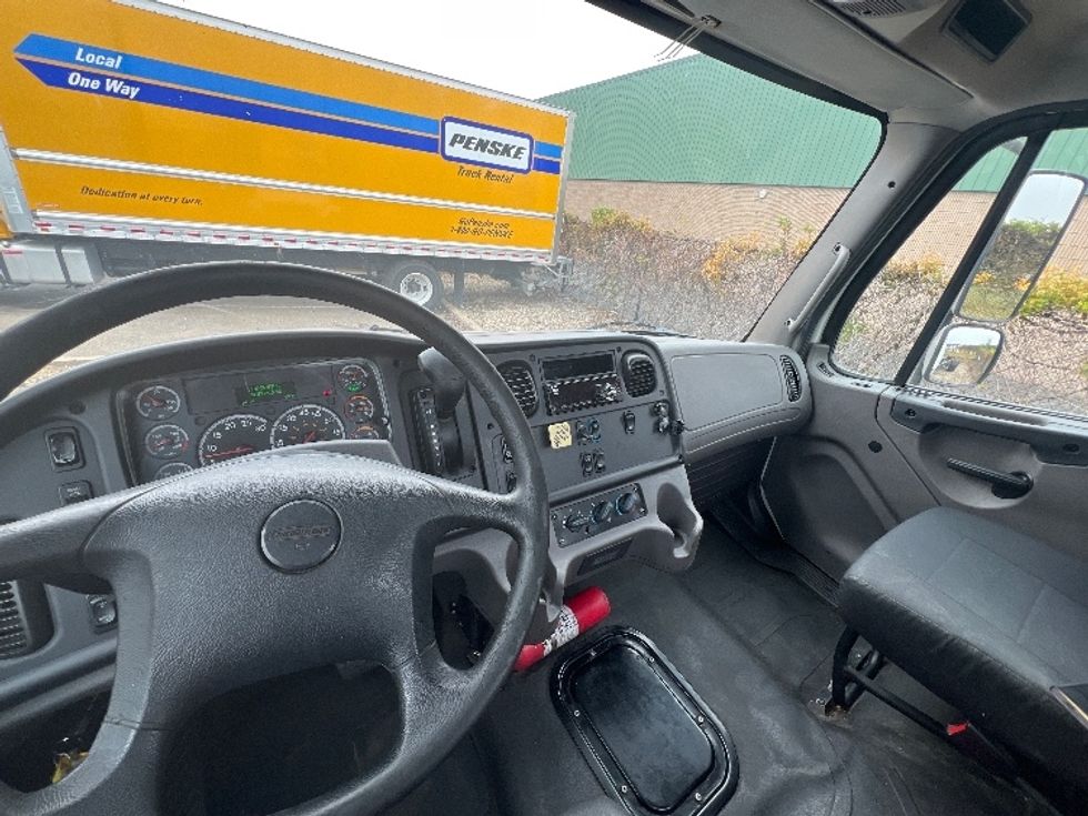 Cab and Chassis Truck-Light and Medium Duty Trucks-Freightliner-2020-M2-Plymouth-MI-188,774\n\t\tmiles-$ 35,750 - Image 18