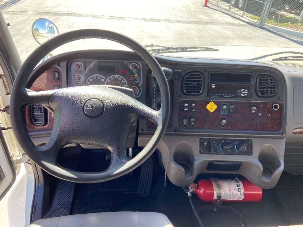 Cab and Chassis Truck-Light and Medium Duty Trucks-Freightliner-2020-M2-San Antonio-TX-383,652\n\t\tmiles-$ 22,250 - Image 14