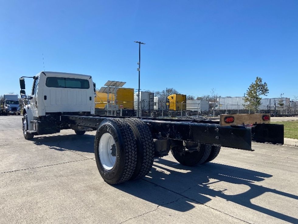 Cab and Chassis Truck-Light and Medium Duty Trucks-Freightliner-2020-M2-San Antonio-TX-383,652\n\t\tmiles-$ 22,250 - Image 6