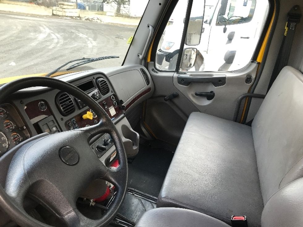 Cab and Chassis Truck-Light and Medium Duty Trucks-Freightliner-2020-M2-Spokane Valley-WA-112,162\n\t\tmiles-$ 41,250 - Image 13