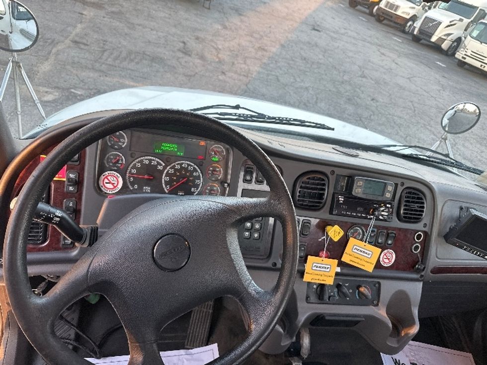 Cab and Chassis Truck-Light and Medium Duty Trucks-Freightliner-2020-M2-Wabash-IN-222,598\n\t\tmiles-$ 30,500 - Image 14