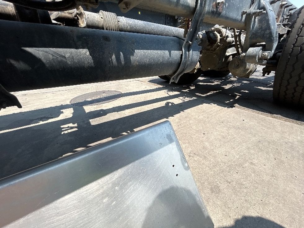 Cab and Chassis Truck-Light and Medium Duty Trucks-Freightliner-2020-M211264S-Bakersfield-CA-236,005\n\t\tmiles-$ 85,500 - Image 5