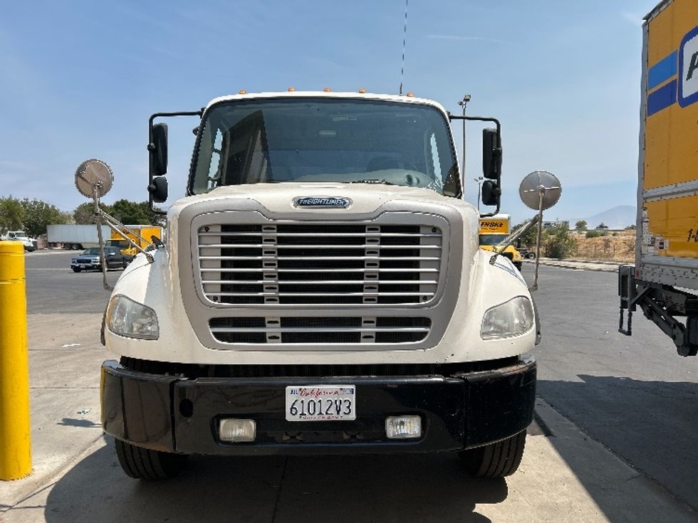 Cab and Chassis Truck-Light and Medium Duty Trucks-Freightliner-2020-M211264S-Bakersfield-CA-236,005\n\t\tmiles-$ 85,500 - Image 2