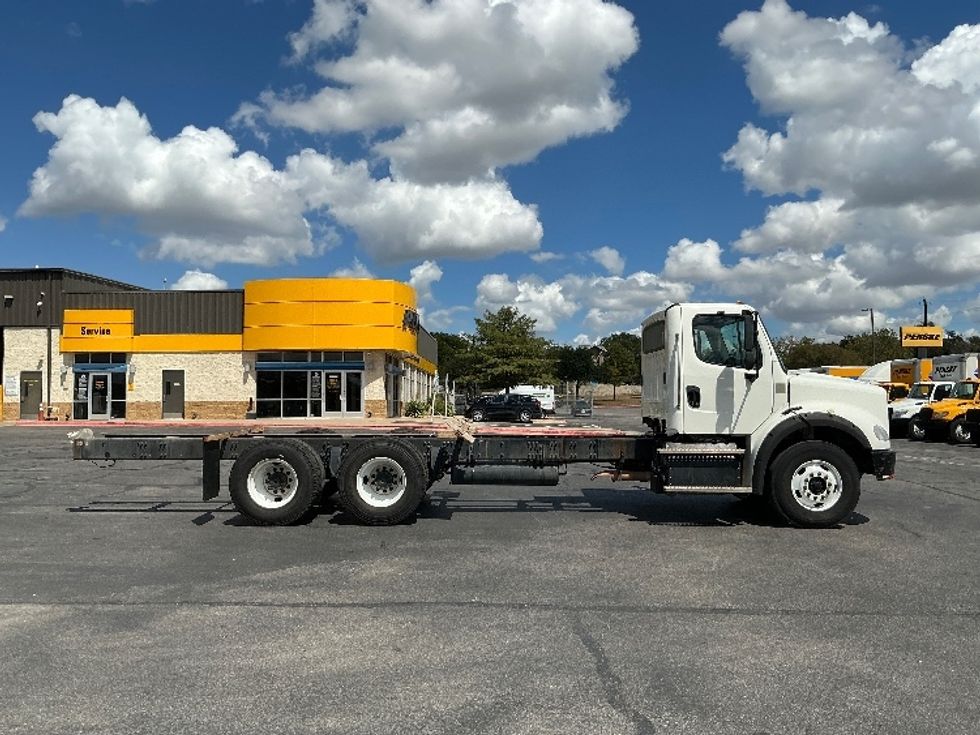 Cab and Chassis Truck-Light and Medium Duty Trucks-Freightliner-2020-M211264S-San Antonio-TX-165,392\n\t\tmiles-$ 89,750 - Image 11
