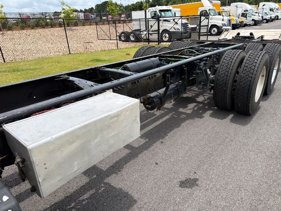 Cab and Chassis Truck-Light and Medium Duty Trucks-Freightliner-2020-M211264S-Shreveport-LA-310,141\n\t\tmiles-$ 83,500 - Image 5