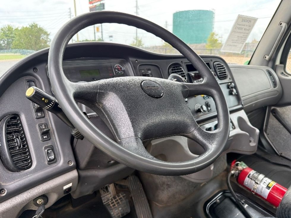 Cab and Chassis Truck-Light and Medium Duty Trucks-Freightliner-2020-M211264S-Shreveport-LA-310,141\n\t\tmiles-$ 83,500 - Image 16