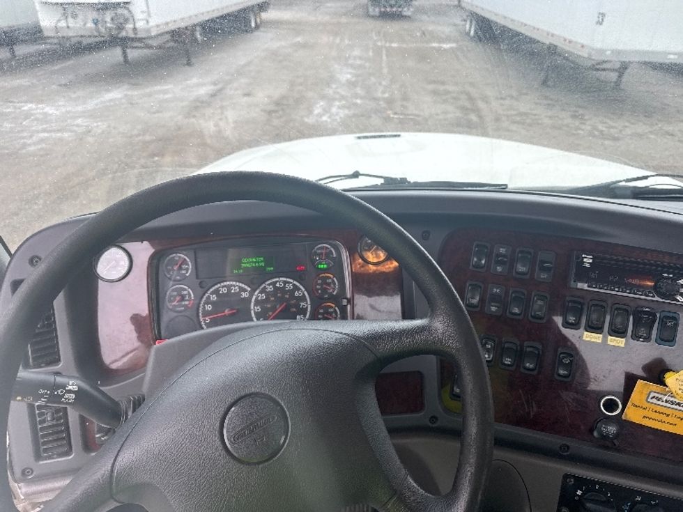 Cab and Chassis Truck-Light and Medium Duty Trucks-Freightliner-2020-M211284S-Warren-MI-359,671\n\t\tmiles-$ 93,000 - Image 13