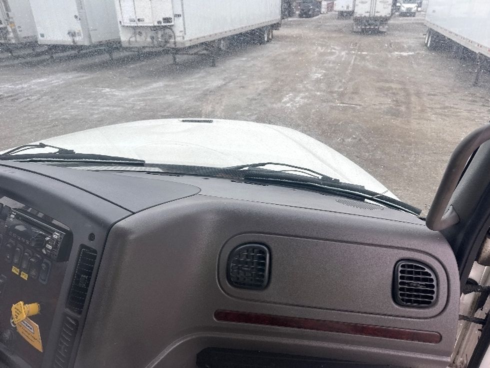 Cab and Chassis Truck-Light and Medium Duty Trucks-Freightliner-2020-M211284S-Warren-MI-359,671\n\t\tmiles-$ 93,000 - Image 16