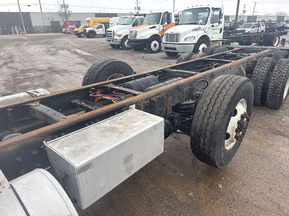 Cab and Chassis Truck-Light and Medium Duty Trucks-Freightliner-2020-M211284S-Warren-MI-359,671\n\t\tmiles-$ 93,000 - Image 5