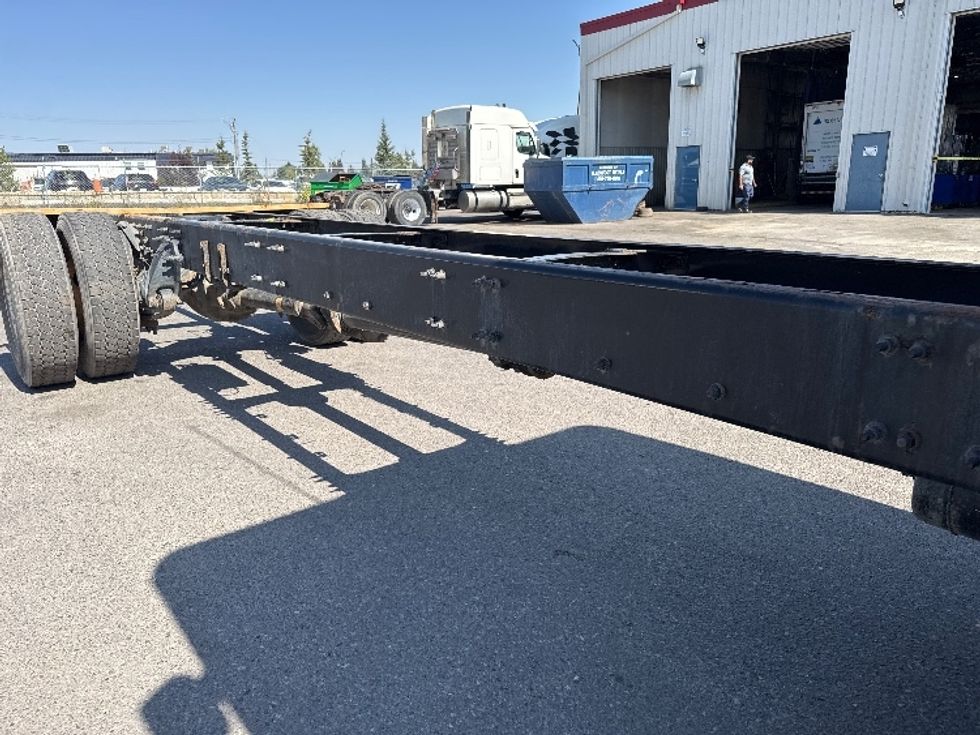 Cab and Chassis Truck-Light and Medium Duty Trucks-Freightliner-2020-T11642S-Calgary-AB-649,699\n\t\tkm-$ 87,750 - Image 10