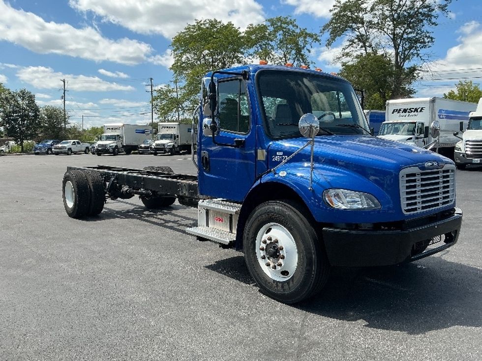 Cab and Chassis Truck-Light and Medium Duty Trucks-Freightliner-2021-M2-Lexington-KY-40,543\n\t\tmiles-$ 63,500 - Image 1