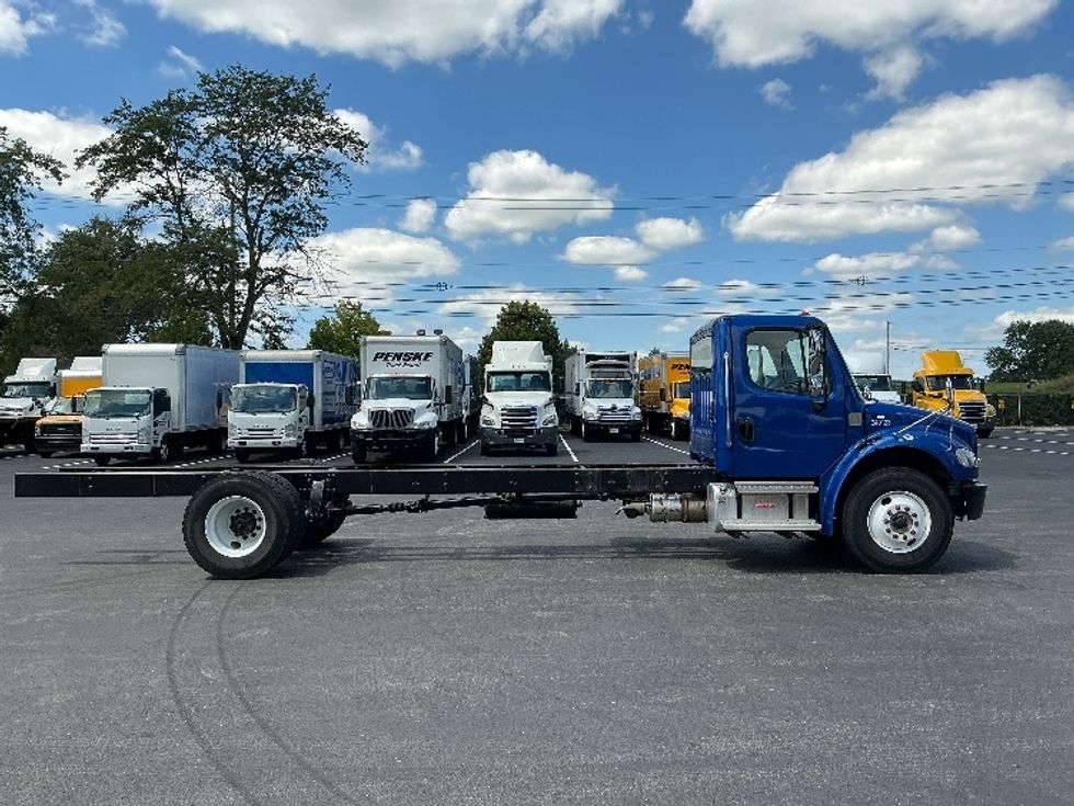 Cab and Chassis Truck-Light and Medium Duty Trucks-Freightliner-2021-M2-Lexington-KY-40,543\n\t\tmiles-$ 63,500 - Image 10