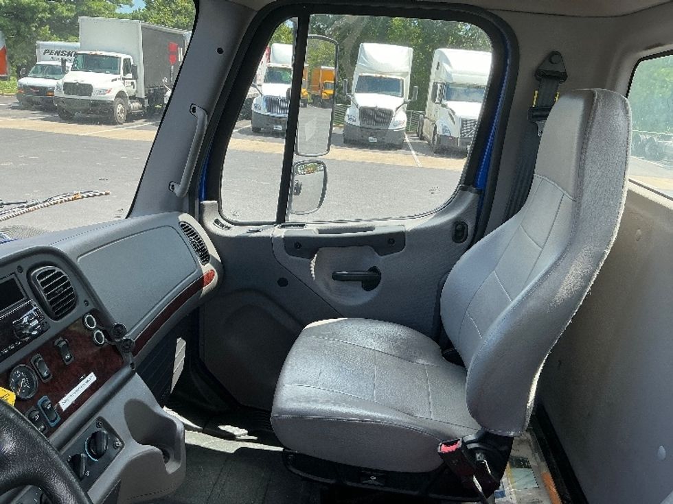 Cab and Chassis Truck-Light and Medium Duty Trucks-Freightliner-2021-M2-Lexington-KY-40,543\n\t\tmiles-$ 63,500 - Image 14