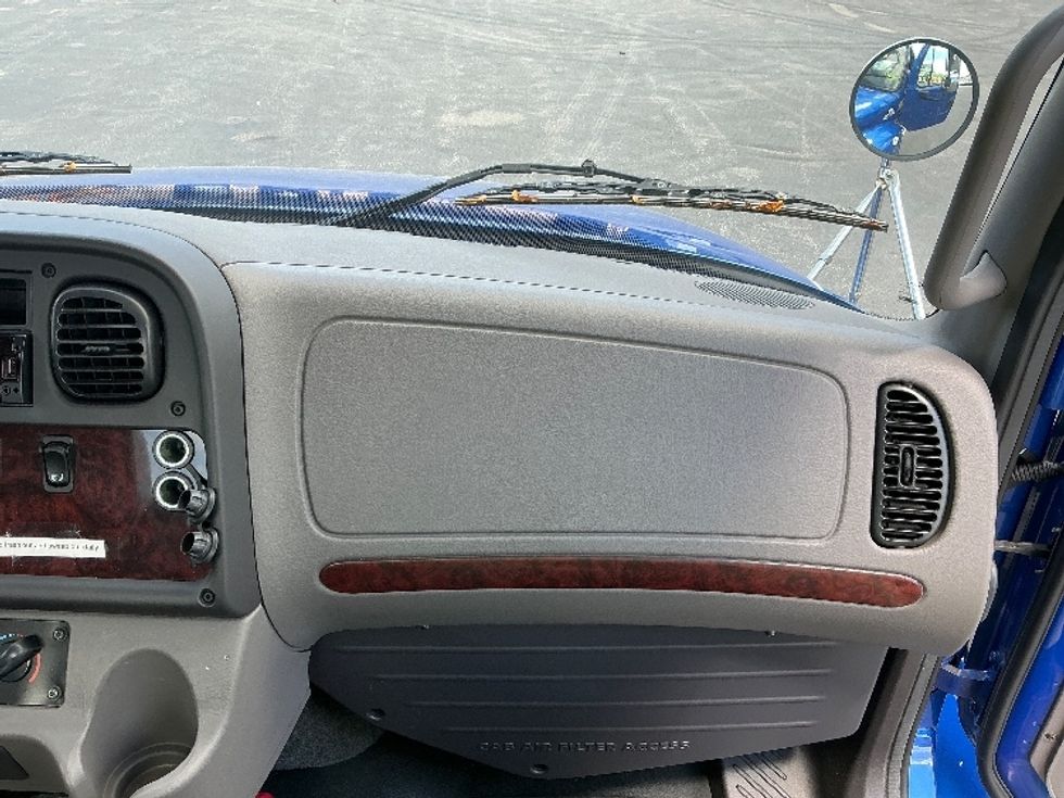 Cab and Chassis Truck-Light and Medium Duty Trucks-Freightliner-2021-M2-Lexington-KY-40,543\n\t\tmiles-$ 63,500 - Image 16