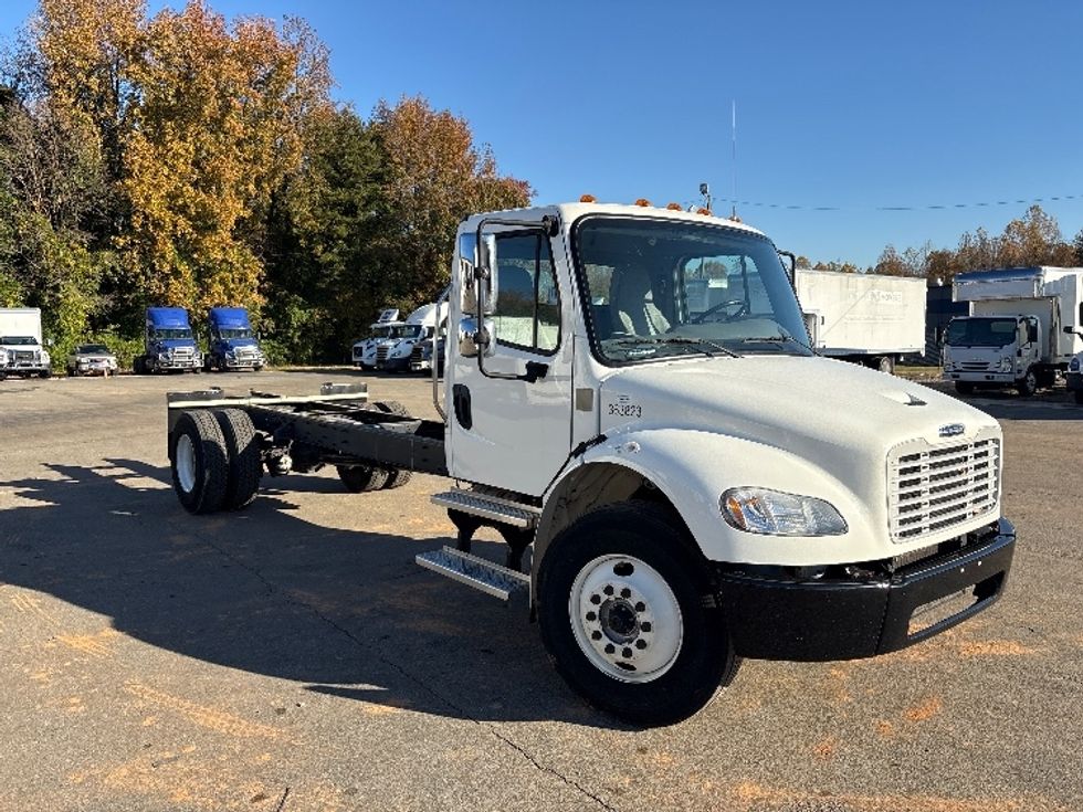 Cab and Chassis Truck-Light and Medium Duty Trucks-Freightliner-2021-M2-Mebane-NC-117,595\n\t\tmiles-$ 55,250 - Image 1