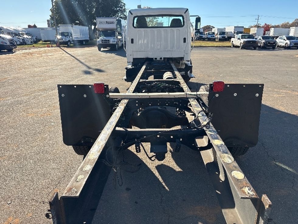 Cab and Chassis Truck-Light and Medium Duty Trucks-Freightliner-2021-M2-Mebane-NC-117,595\n\t\tmiles-$ 55,250 - Image 7
