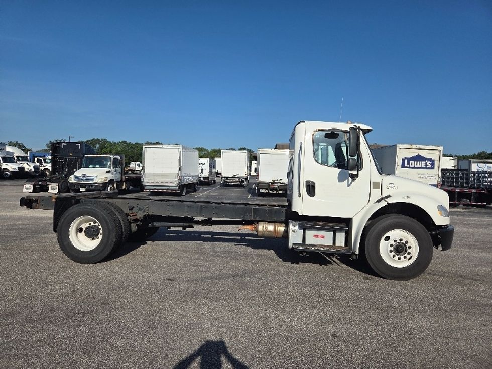 Cab and Chassis Truck-Light and Medium Duty Trucks-Freightliner-2021-M2-Mobile-AL-482,383\n\t\tmiles-$ 25,250 - Image 14