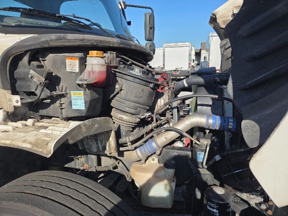 Cab and Chassis Truck-Light and Medium Duty Trucks-Freightliner-2021-M2-Mobile-AL-482,383\n\t\tmiles-$ 25,250 - Image 22