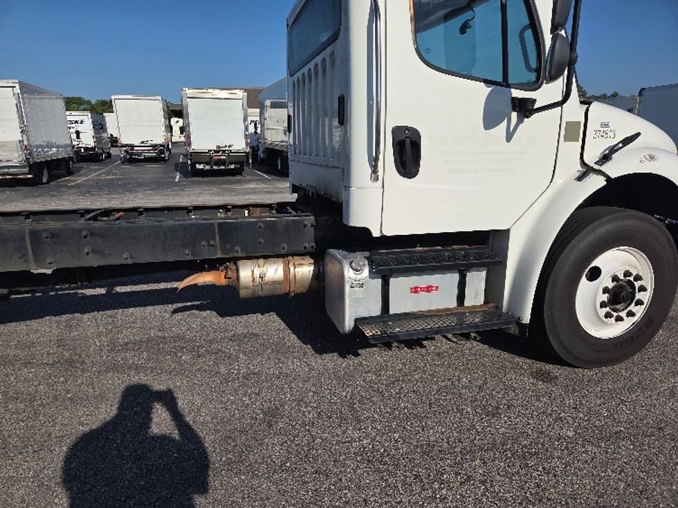 Cab and Chassis Truck-Light and Medium Duty Trucks-Freightliner-2021-M2-Mobile-AL-482,383\n\t\tmiles-$ 25,250 - Image 26