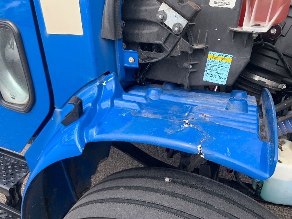Cab and Chassis Truck-Light and Medium Duty Trucks-Freightliner-2021-M2-Nashville-TN-287,681\n\t\tmiles-$ 31,500 - Image 20