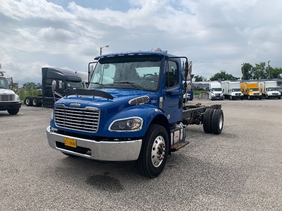 Cab and Chassis Truck-Light and Medium Duty Trucks-Freightliner-2021-M2-Nashville-TN-287,681\n\t\tmiles-$ 31,500 - Image 3
