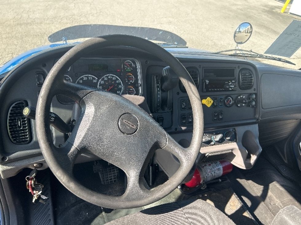 Cab and Chassis Truck-Light and Medium Duty Trucks-Freightliner-2021-M2-Nashville-TN-332,252\n\t\tmiles-$ 25,750 - Image 13