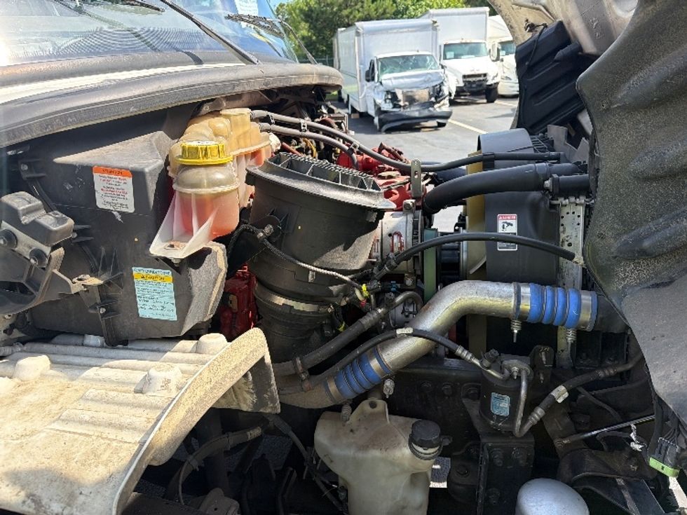 Cab and Chassis Truck-Light and Medium Duty Trucks-Freightliner-2022-M2-Forest Park-GA-294,762\n\t\tmiles-$ 28,500 - Image 18
