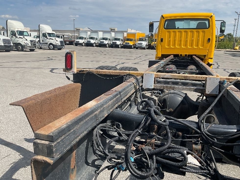 Cab and Chassis Truck-Light and Medium Duty Trucks-Freightliner-2022-M2-Indianapolis-IN-170,737\n\t\tmiles-$ 52,000 - Image 11