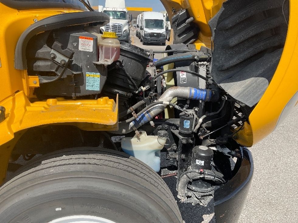 Cab and Chassis Truck-Light and Medium Duty Trucks-Freightliner-2022-M2-Indianapolis-IN-170,737\n\t\tmiles-$ 52,000 - Image 23