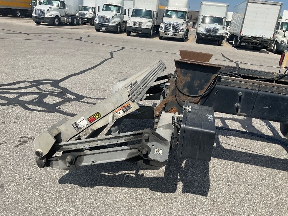Cab and Chassis Truck-Light and Medium Duty Trucks-Freightliner-2022-M2-Indianapolis-IN-170,737\n\t\tmiles-$ 52,000 - Image 9