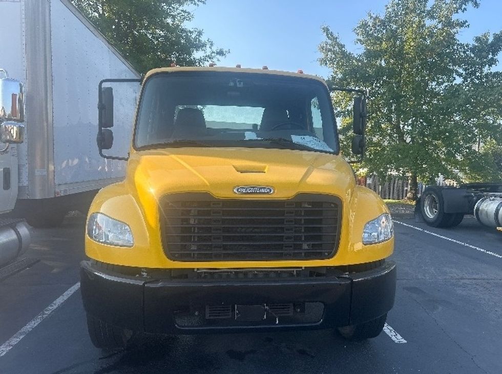 Cab and Chassis Truck-Light and Medium Duty Trucks-Freightliner-2022-M2-Louisville-KY-221,192\n\t\tmiles-$ 45,000 - Image 1