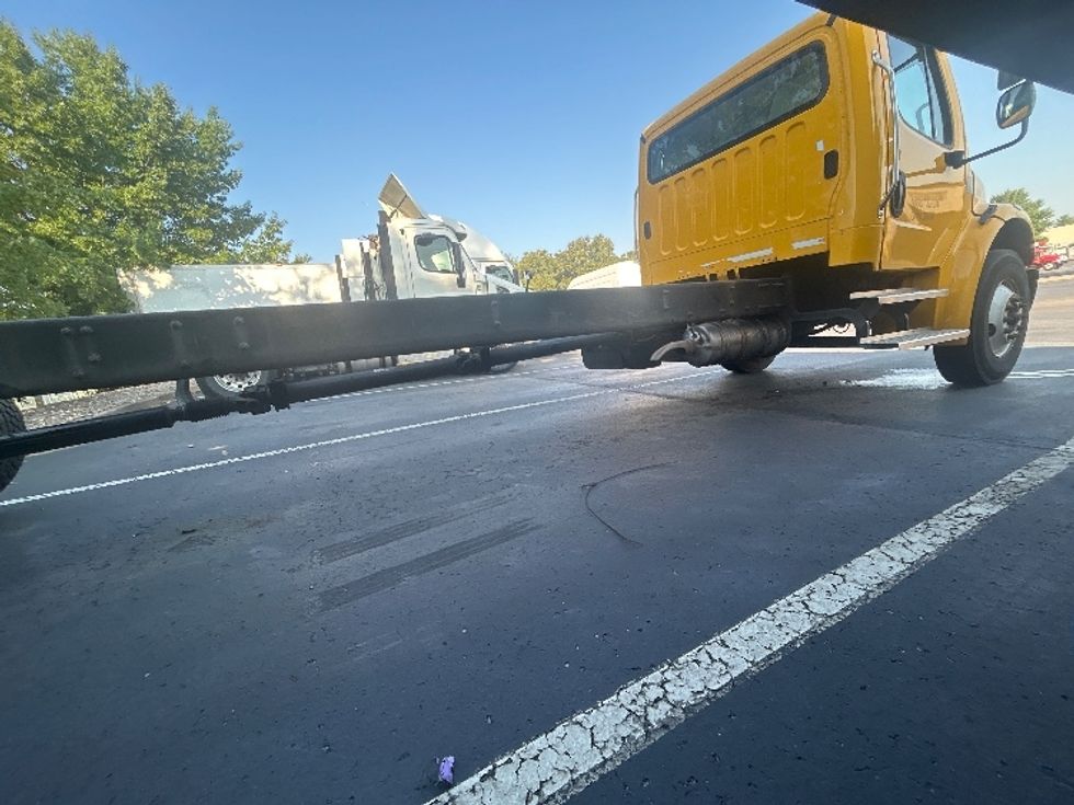 Cab and Chassis Truck-Light and Medium Duty Trucks-Freightliner-2022-M2-Louisville-KY-221,192\n\t\tmiles-$ 45,000 - Image 8