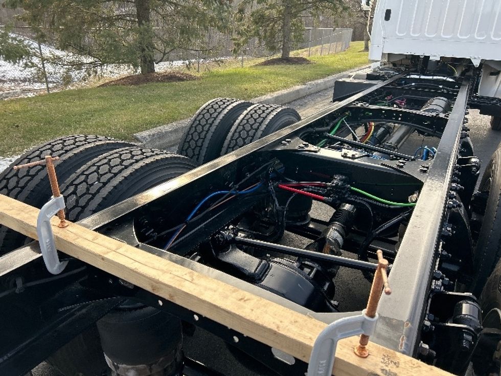 Cab and Chassis Truck-Light and Medium Duty Trucks-Freightliner-2024-M2-Harrisburg-PA-1,338\n\t\tmiles-$ 104,250 - Image 11