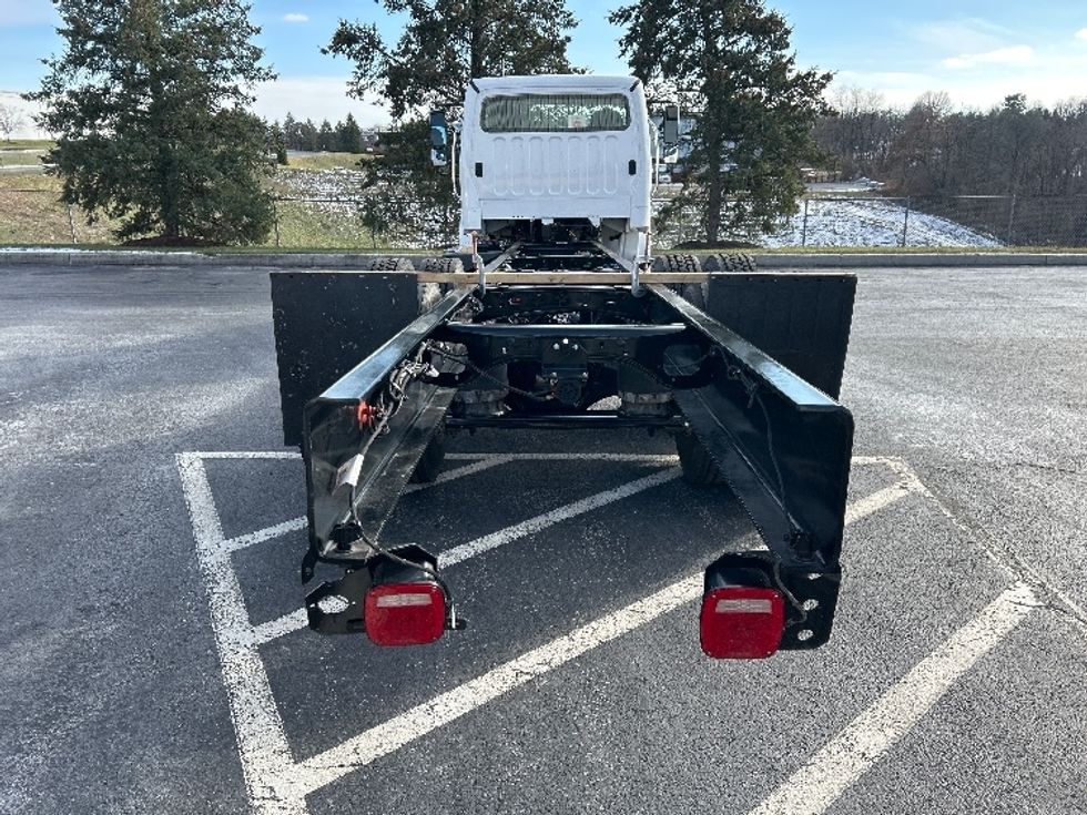 Cab and Chassis Truck-Light and Medium Duty Trucks-Freightliner-2024-M2-Harrisburg-PA-1,338\n\t\tmiles-$ 104,250 - Image 7