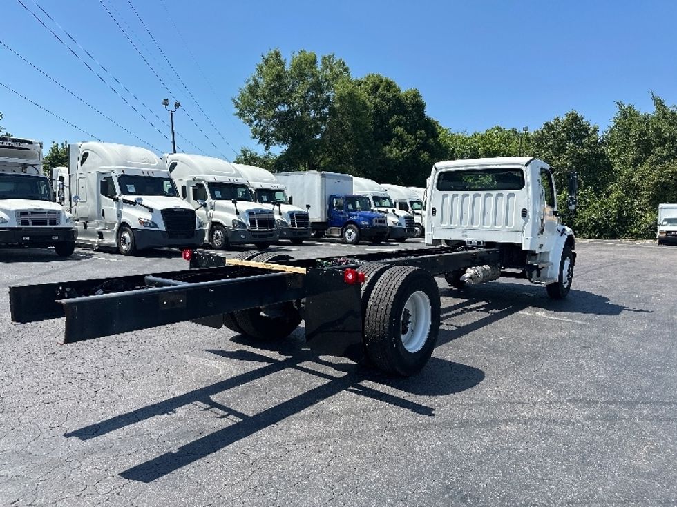 Cab and Chassis Truck-Light and Medium Duty Trucks-Freightliner-2025-M2P-Greensboro-NC-37,279\n\t\tmiles-$ 91,250 - Image 8