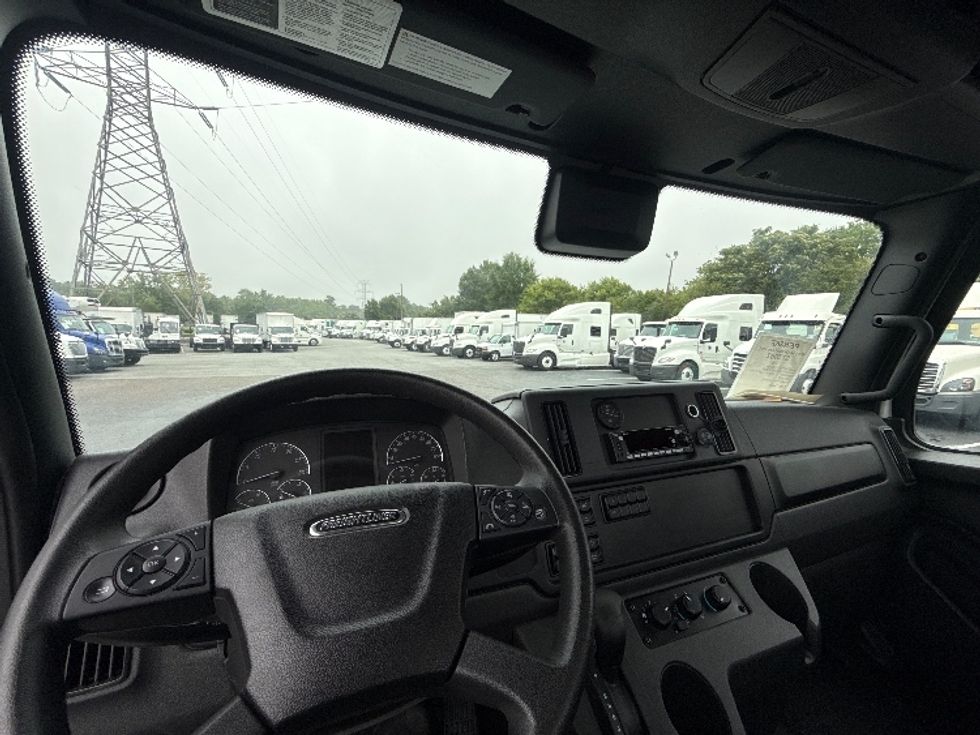Cab and Chassis Truck-Light and Medium Duty Trucks-Freightliner-2025-M2P-Greensboro-NC-936\n\t\tmiles-$ 107,000 - Image 12