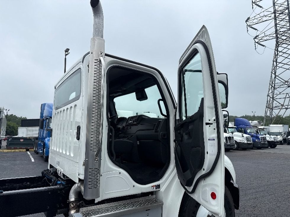 Cab and Chassis Truck-Light and Medium Duty Trucks-Freightliner-2025-M2P-Greensboro-NC-936\n\t\tmiles-$ 107,000 - Image 15