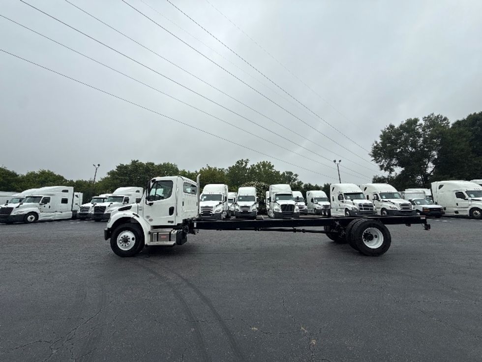 Cab and Chassis Truck-Light and Medium Duty Trucks-Freightliner-2025-M2P-Greensboro-NC-936\n\t\tmiles-$ 107,000 - Image 4