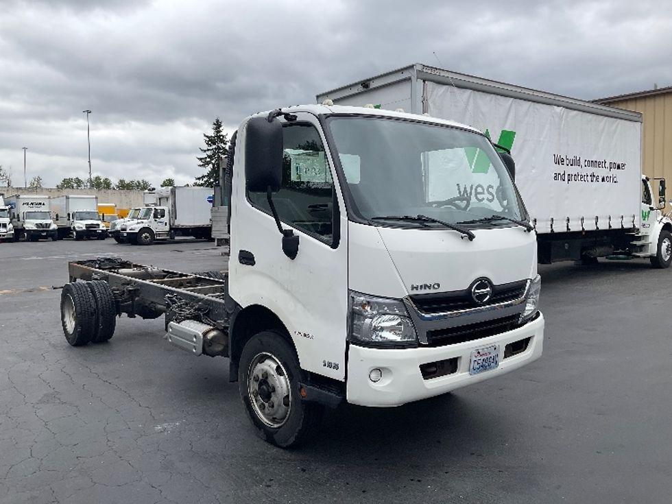 Cab and Chassis Truck-Light and Medium Duty Trucks-Hino-2017-195-Kent-WA-104,898\n\t\tmiles-$ 35,750 - Image 1