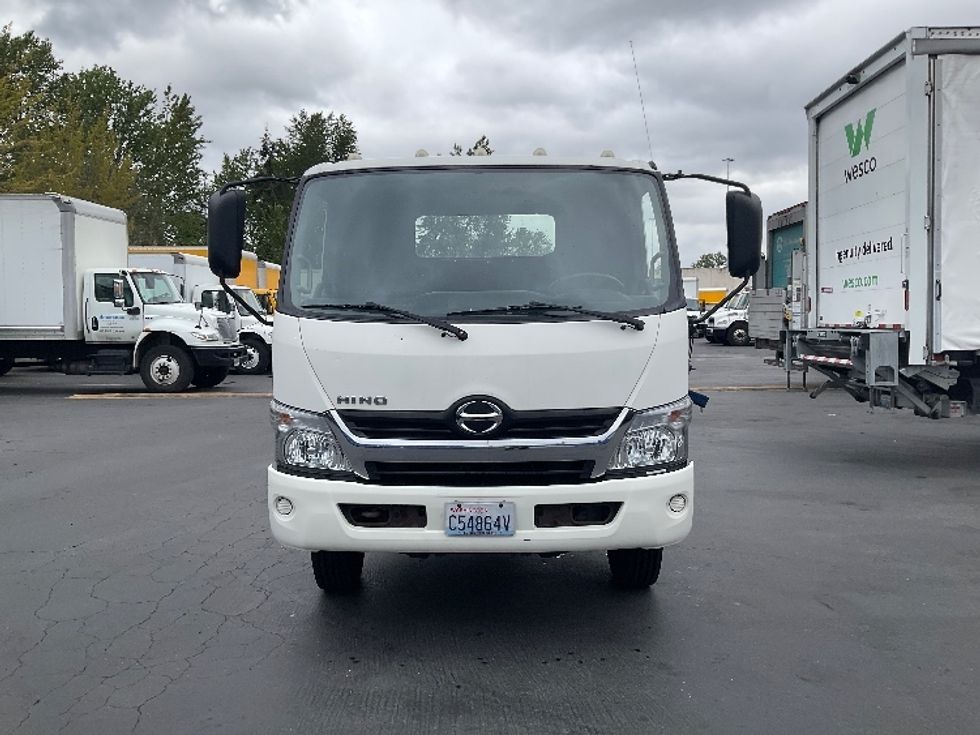 Cab and Chassis Truck-Light and Medium Duty Trucks-Hino-2017-195-Kent-WA-104,898\n\t\tmiles-$ 35,750 - Image 2