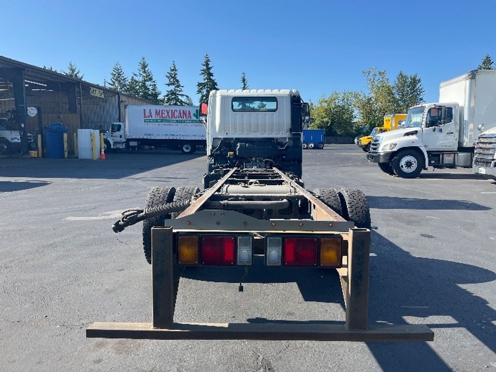 Cab and Chassis Truck-Light and Medium Duty Trucks-Hino-2017-195-Kent-WA-119,209\n\t\tmiles-$ 34,750 - Image 10