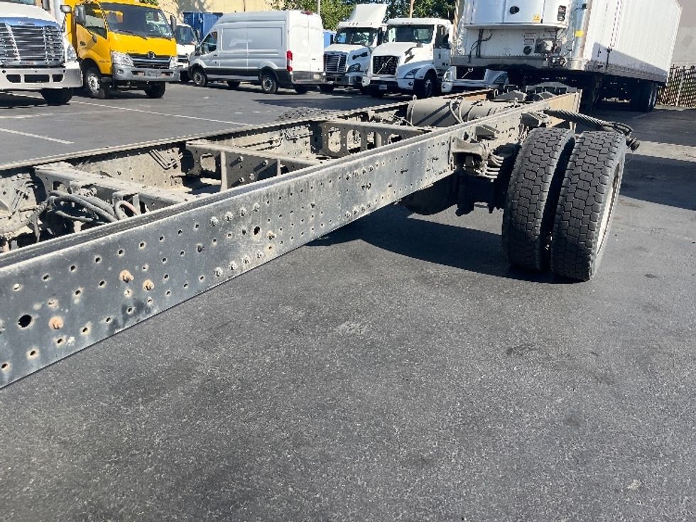 Cab and Chassis Truck-Light and Medium Duty Trucks-Hino-2017-195-Kent-WA-119,209\n\t\tmiles-$ 34,750 - Image 5