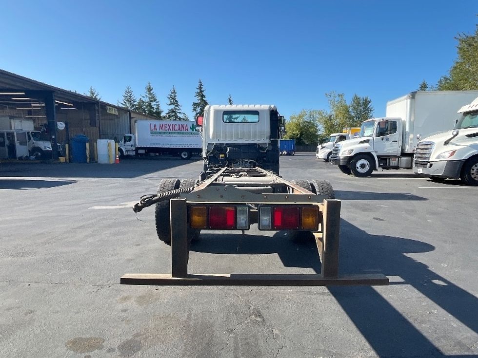 Cab and Chassis Truck-Light and Medium Duty Trucks-Hino-2017-195-Kent-WA-119,209\n\t\tmiles-$ 34,750 - Image 7