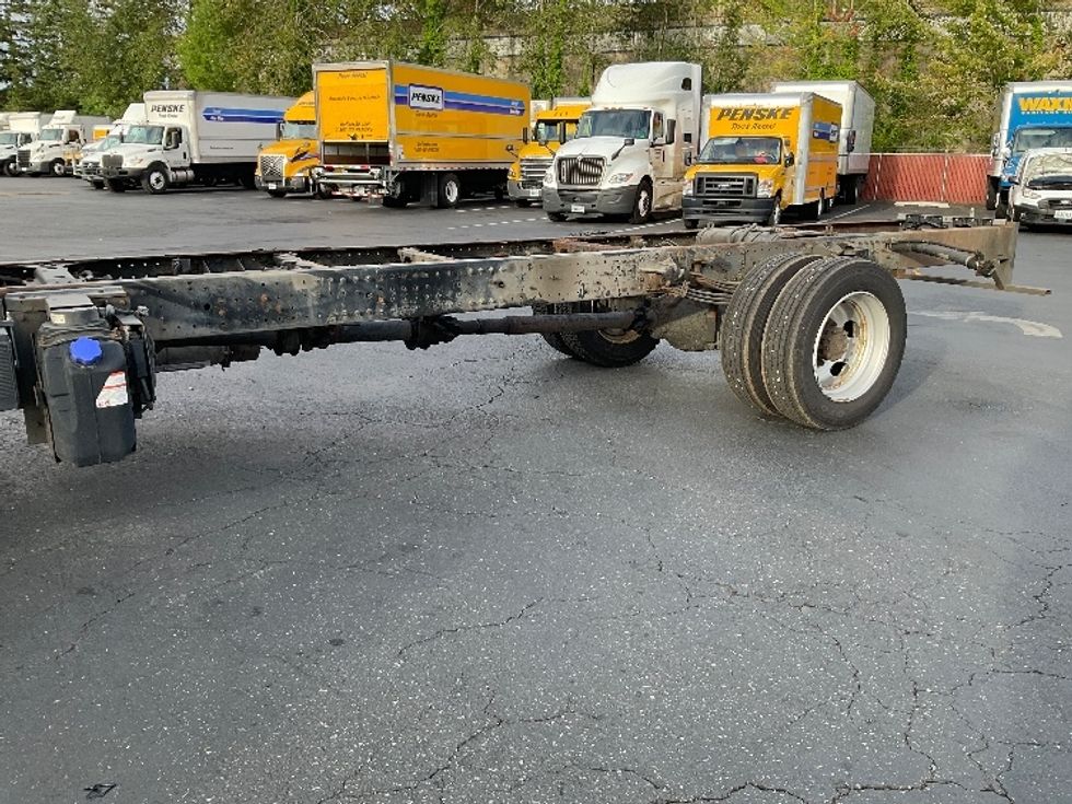 Cab and Chassis Truck-Light and Medium Duty Trucks-Hino-2017-195-Kent-WA-48,160\n\t\tmiles-$ 31,250 - Image 5