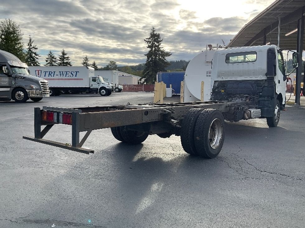 Cab and Chassis Truck-Light and Medium Duty Trucks-Hino-2017-195-Kent-WA-48,160\n\t\tmiles-$ 31,250 - Image 9