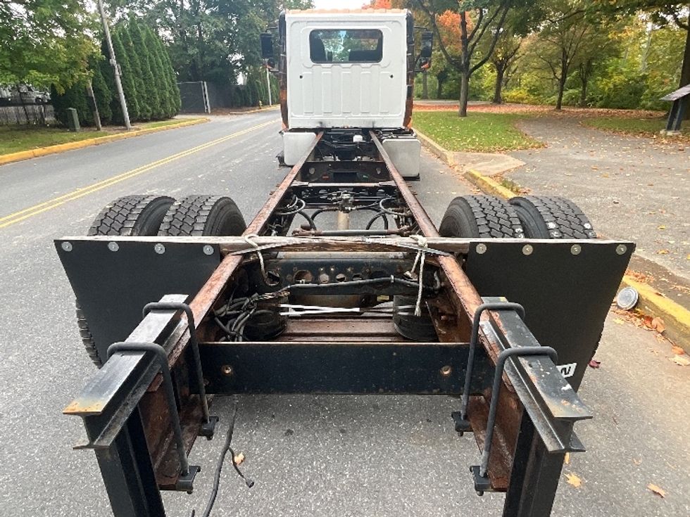 Cab and Chassis Truck-Light and Medium Duty Trucks-Hino-2017-268-Reading-PA-170,903\n\t\tmiles-$ 38,250 - Image 9