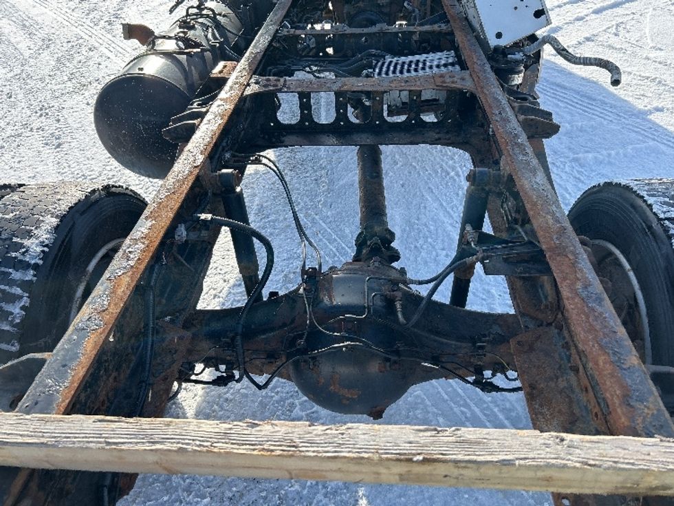 Cab and Chassis Truck-Light and Medium Duty Trucks-Hino-2019-195-Montreal-PQ-134,773\n\t\tkm-$ 57,250 - Image 10